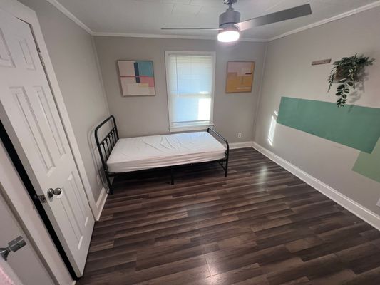 W Monroe St listing photo