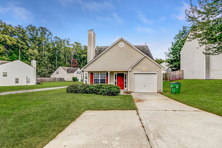 Lukes Dr, Charlotte NC 28216 Alcove