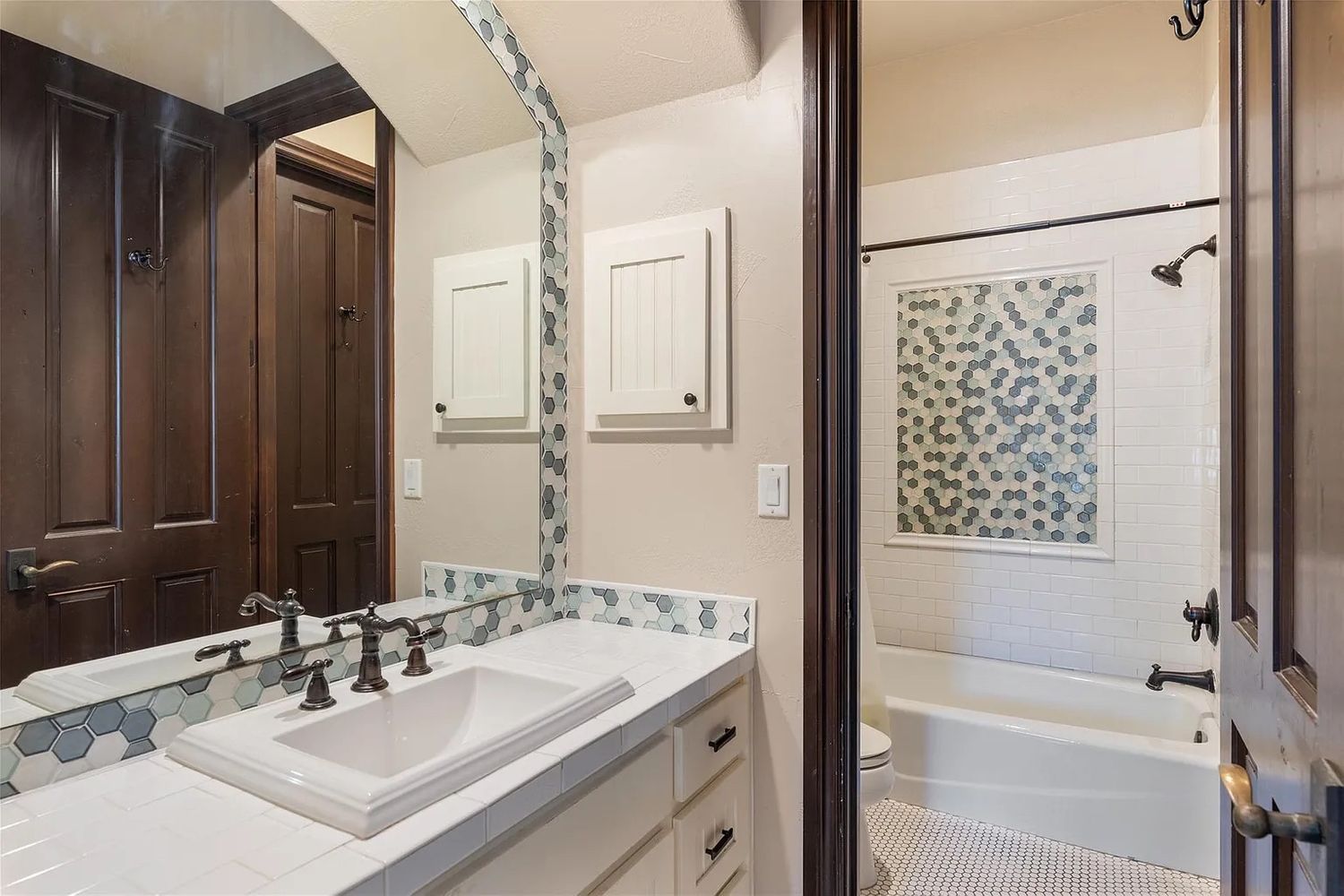 Cam Arbolago, Lakeway TX 78734 on Alcove