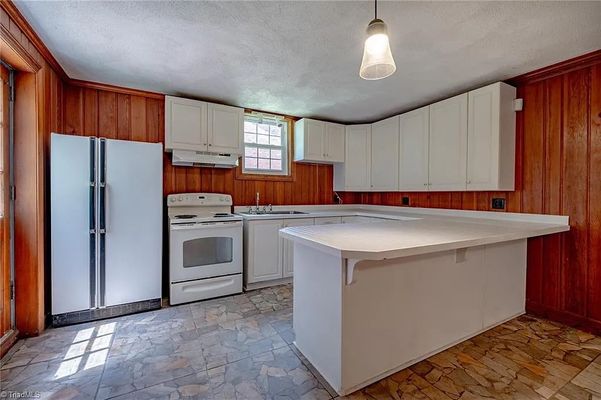 Kinnamon Rd listing photo