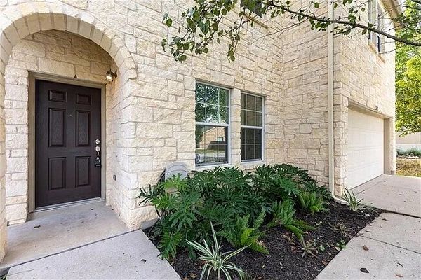 Cottontail Dr, Leander, TX listing photo