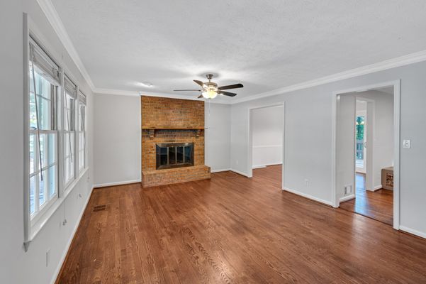 Old Mabry Pl listing photo