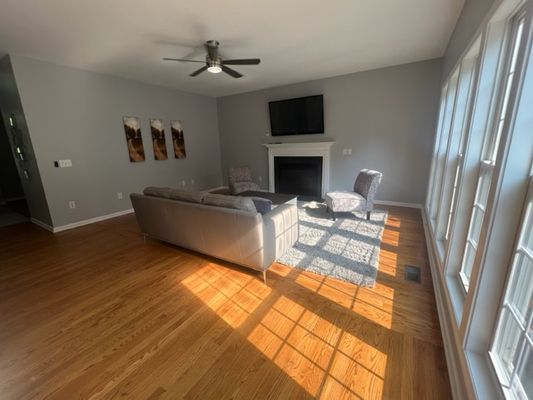 Abby Knoll Dr listing photo