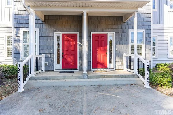 Pineland Cir, Raleigh, NC listing photo