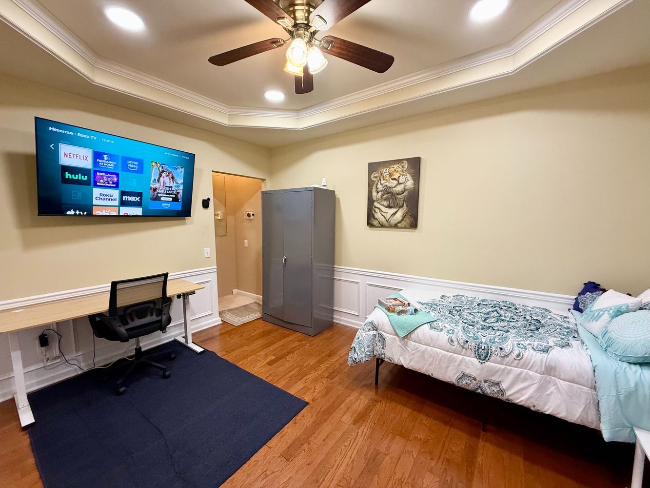 Co-living rooms at Arbor Vista Dr, Charlotte NC 28262 on Alcove