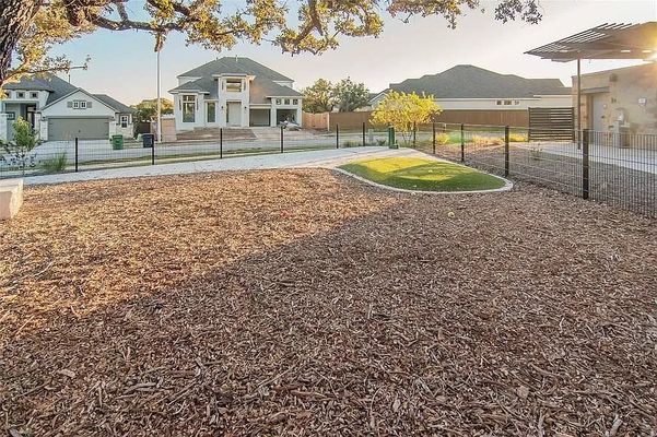 Bluewood Bend listing photo
