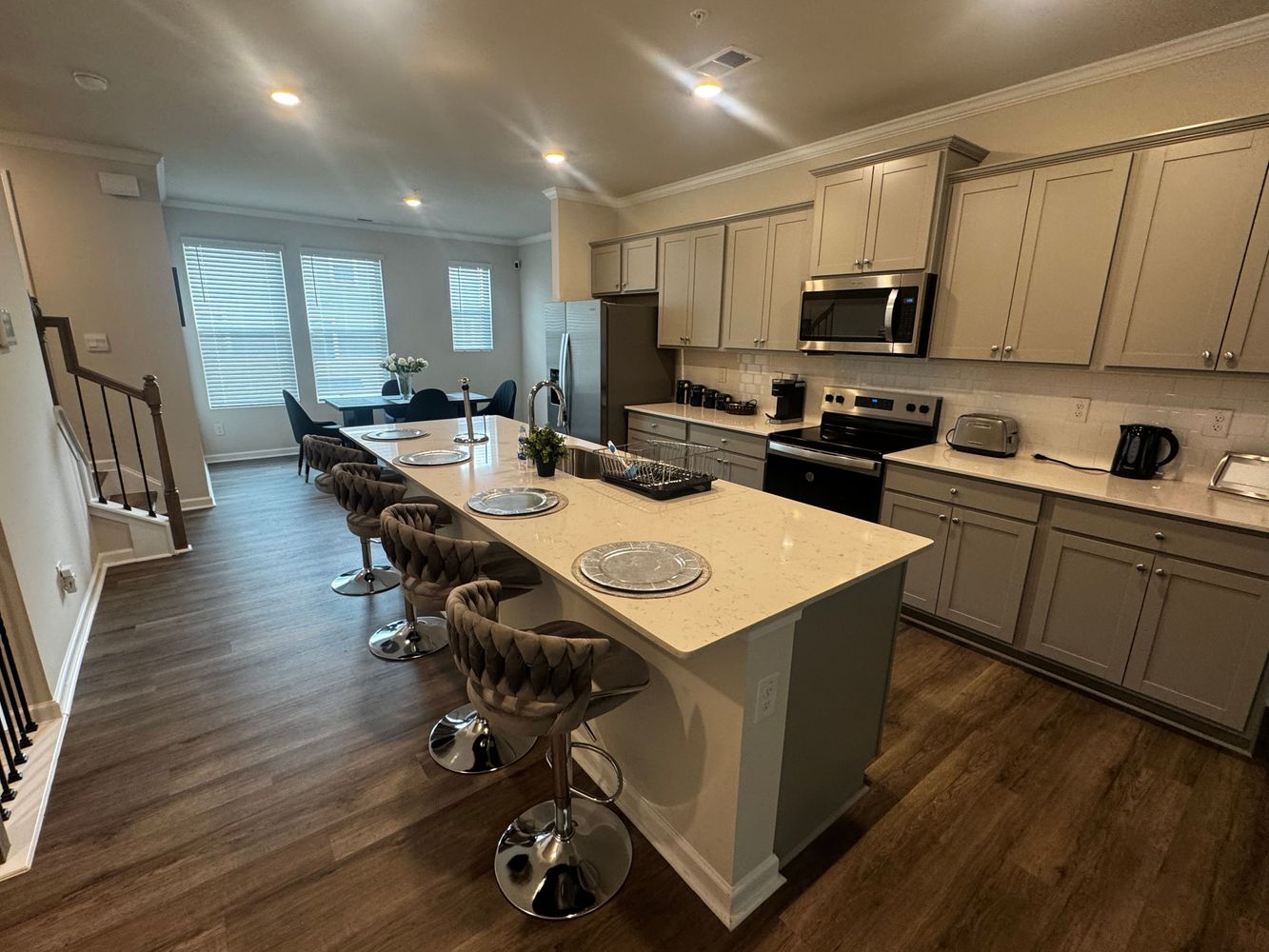 Chestnut Trce, Hapeville 30354 on Alcove