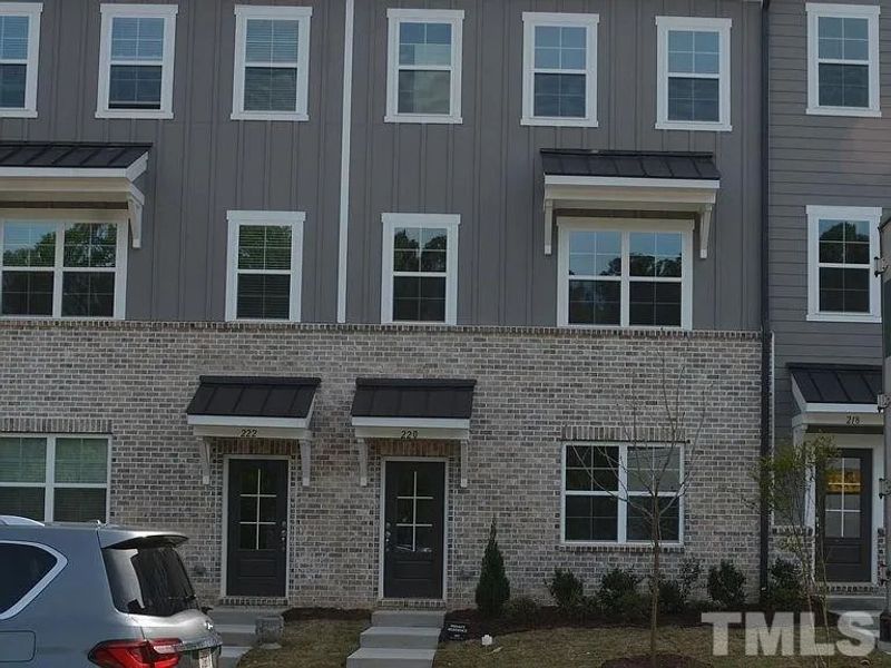 Mazarin Ln, Cary NC 27502 Alcove