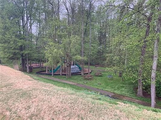 Ziegler Ln listing photo