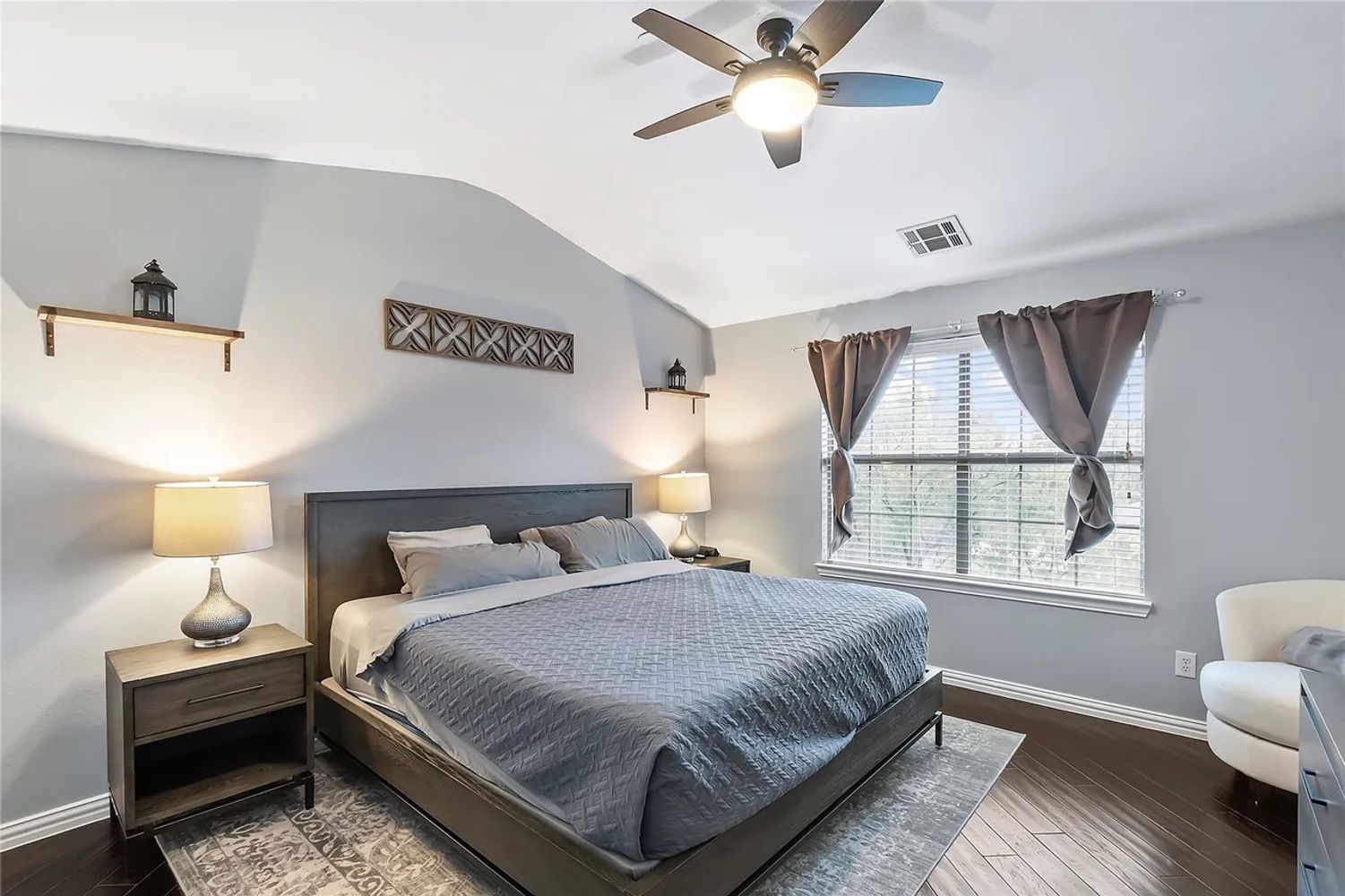 Chase Ln, Irving TX 75063 on Alcove