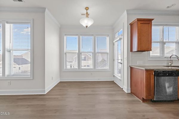Plott Hound Ln listing photo