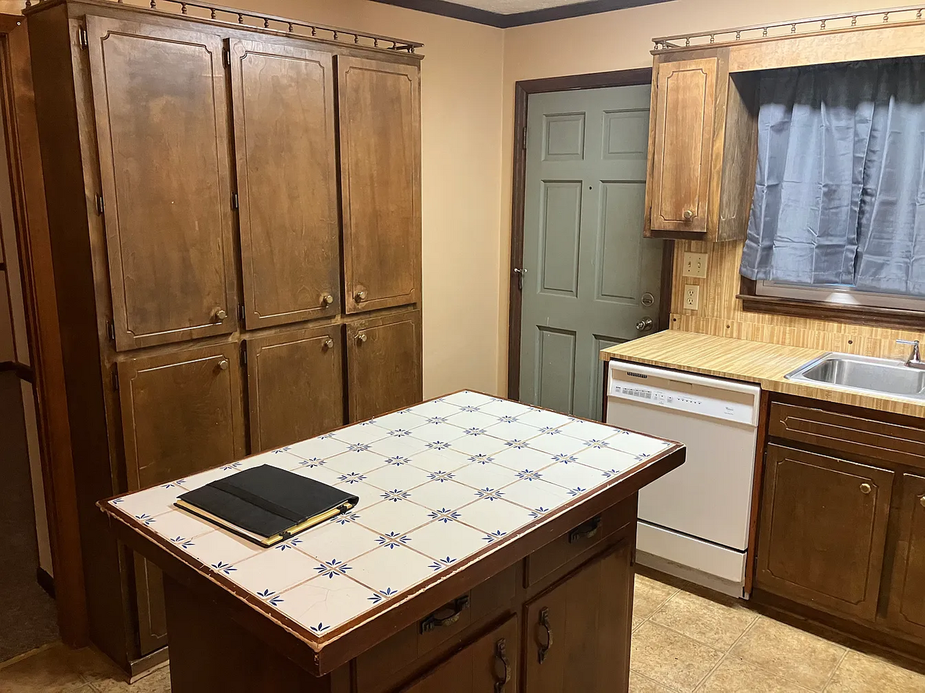 Vonda Ln SW, Mableton GA 30126 on Alcove