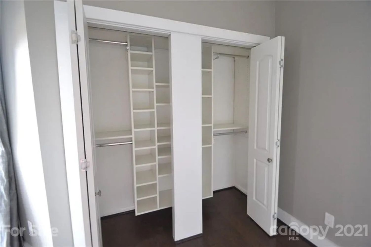 N Poplar St, Charlotte NC 28202 on Alcove