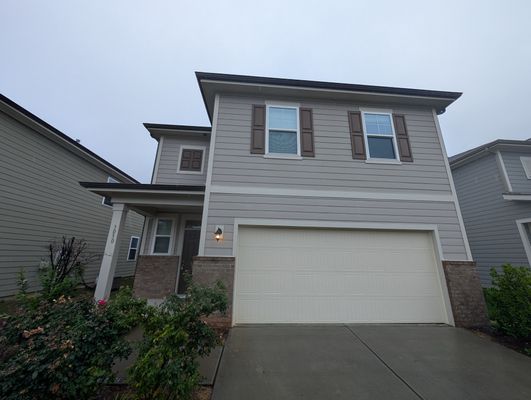 Eastcott Ave listing photo