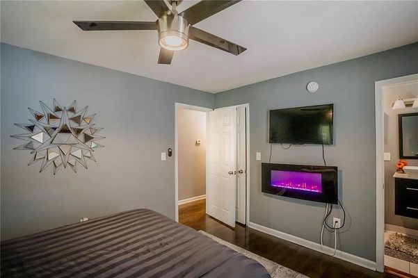 Browns Mill Rd Se listing photo