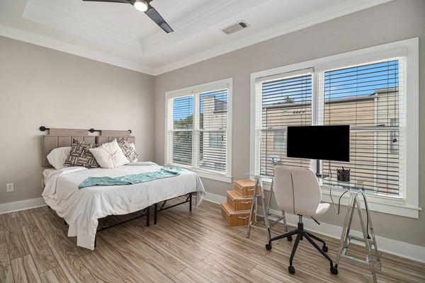 Liberty Commons Dr Nw listing photo