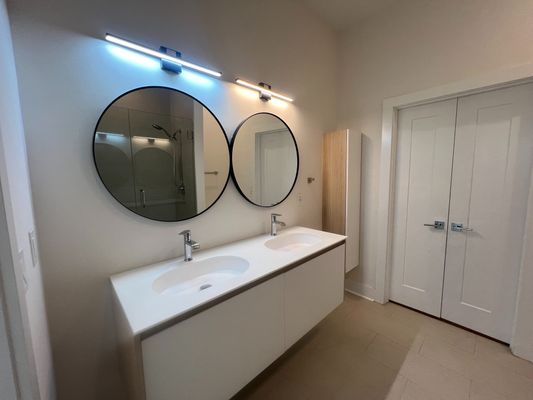 Custer Ave Se listing photo