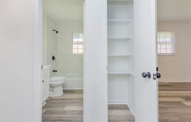 Greenbriar Rd listing photo