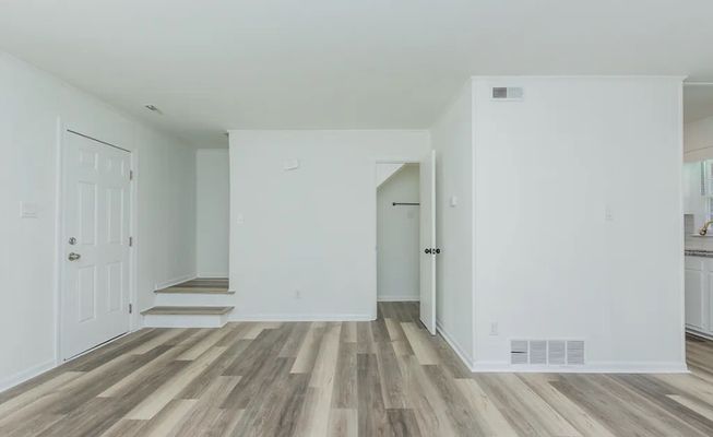 Greenbriar Rd listing photo