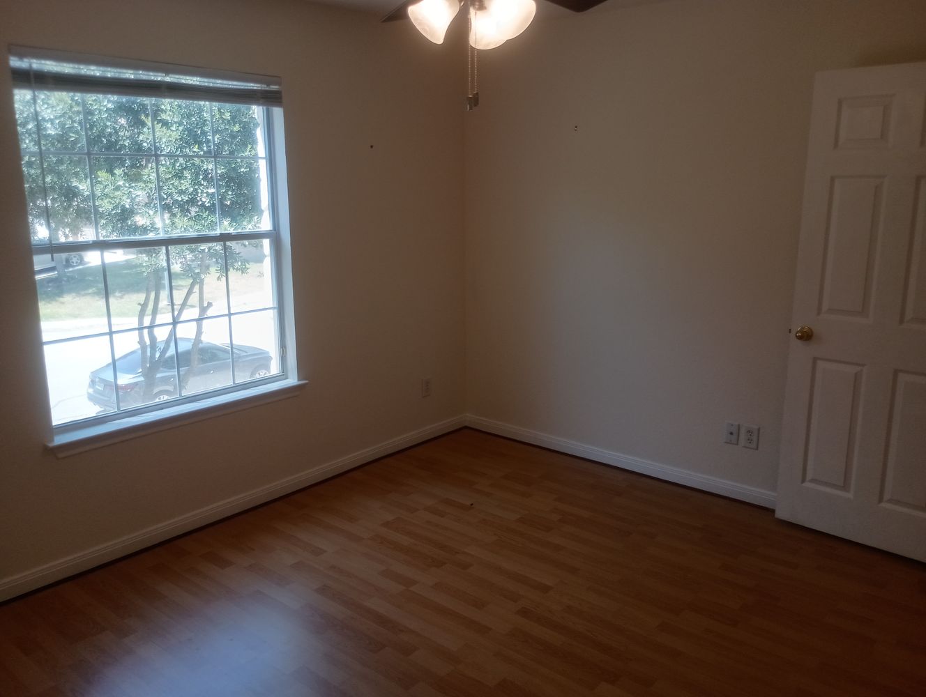 Co-living rooms at Walter Raleigh, San Antonio TX 78239 on Alcove