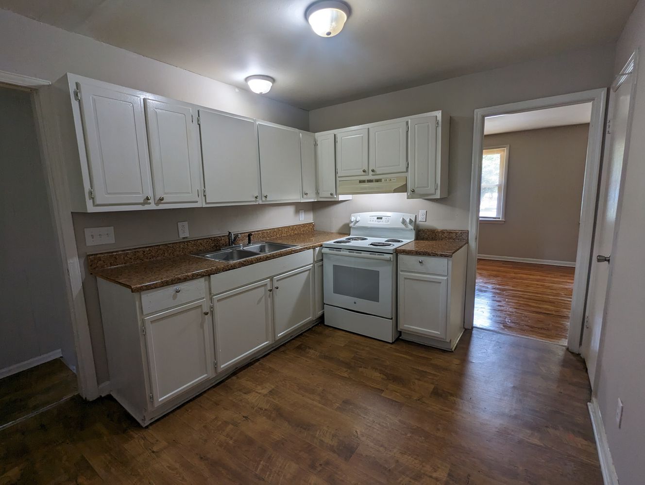 Ravencroft Dr, Charlotte NC 28208 on Alcove