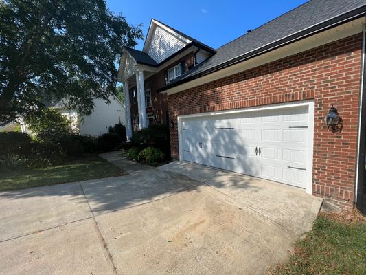 Abby Knoll Dr listing photo