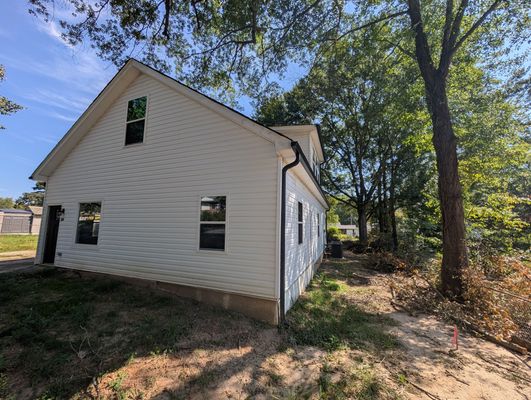 Hart St listing photo