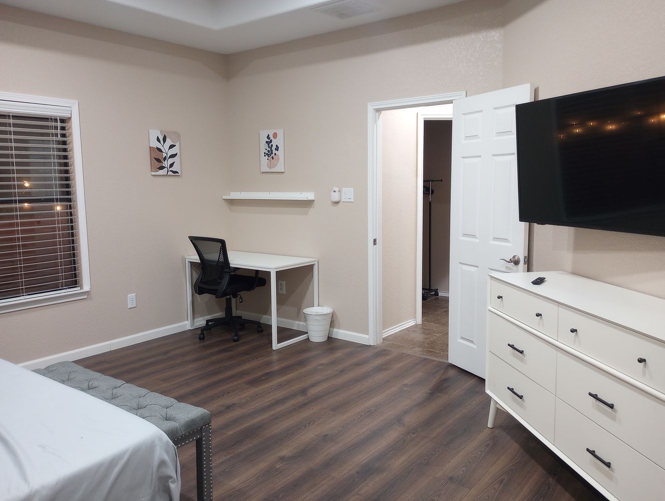 Co-living rooms at Arabian King, Converse TX 78109 on Alcove