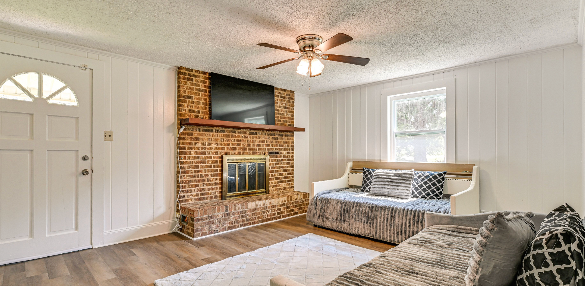 Austin Dr, Charlotte NC 28213 on Alcove