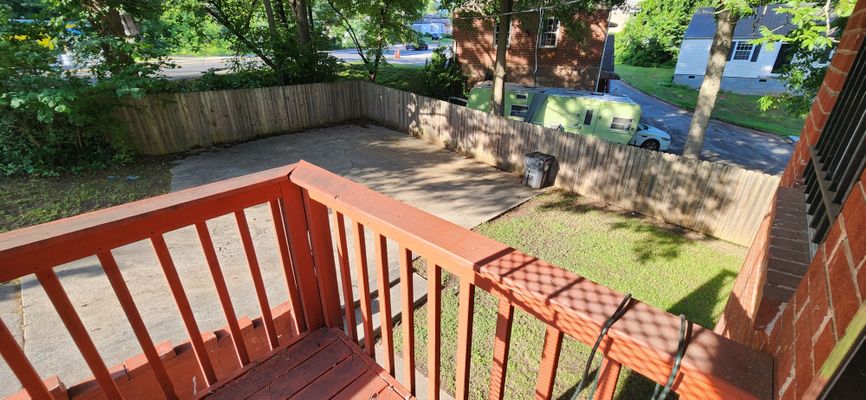 8th St listing photo