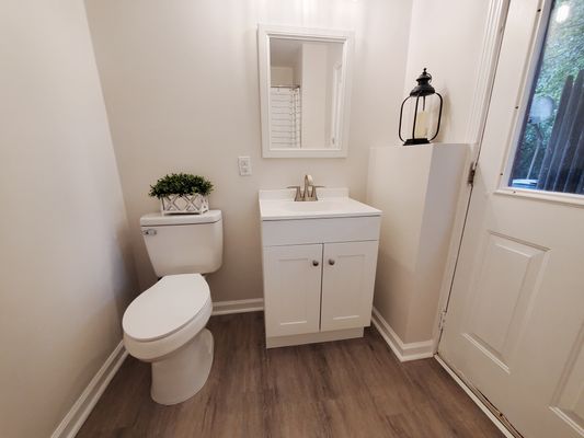 Henslowe Dr, Raleigh, NC listing photo