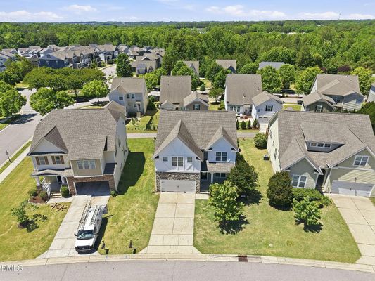 Plott Hound Ln listing photo