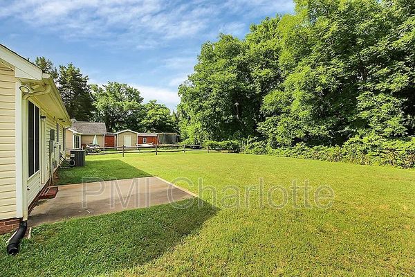 S Ridge Ave listing photo