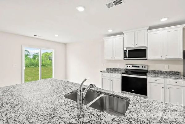Nia Rd, Charlotte, NC listing photo