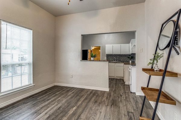 S Vernon Ave listing photo