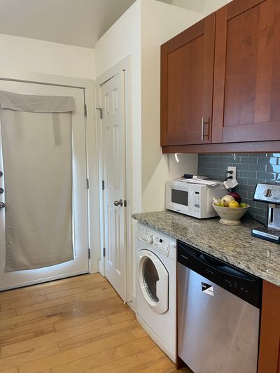 E 52nd St, Austin, TX listing photo