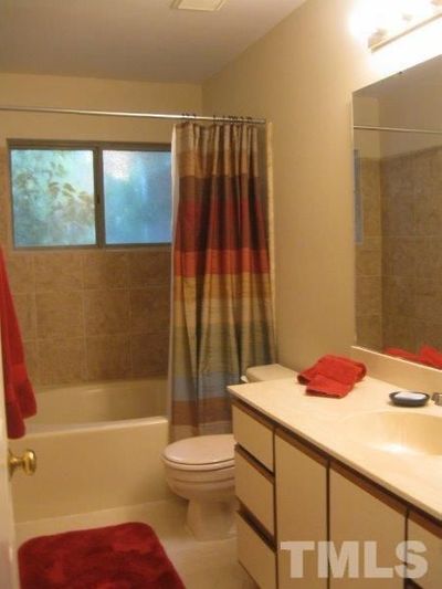 Sunpointe Dr listing photo