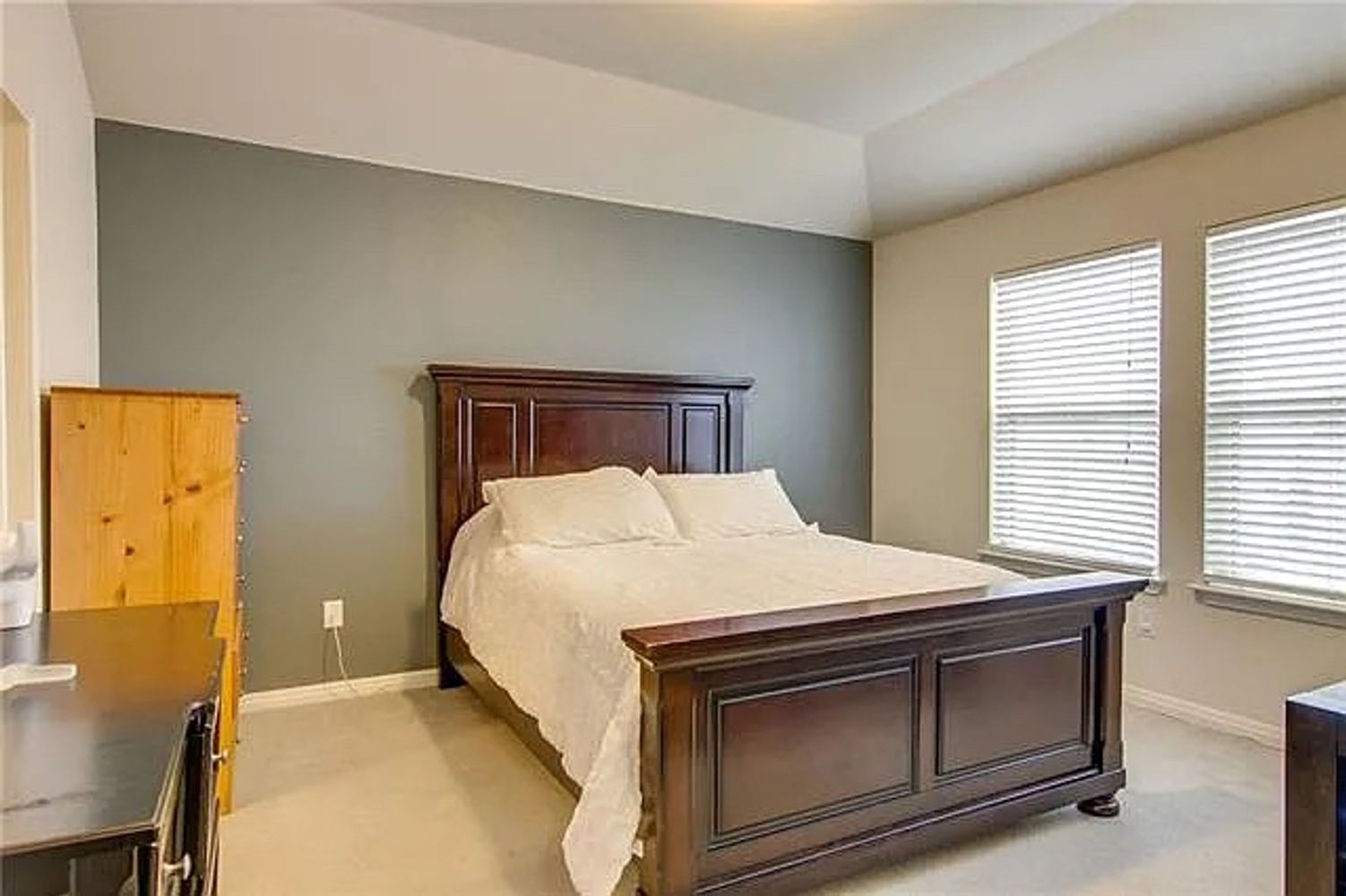 Red Bud Ridge Ln, Austin TX 78744 on Alcove