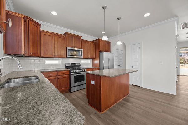 Plott Hound Ln listing photo