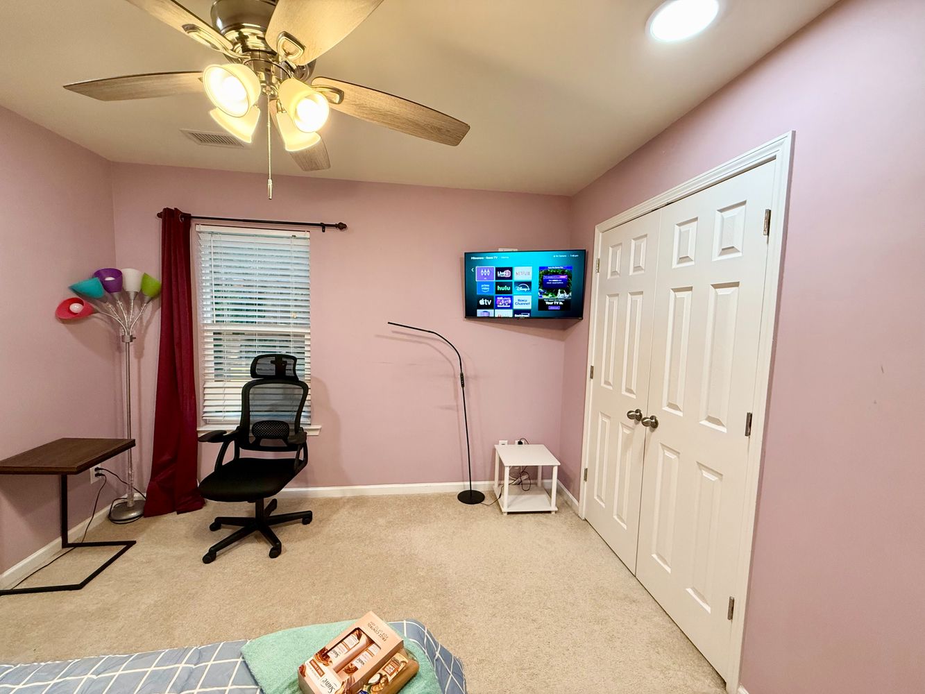 Co-living rooms at Arbor Vista Dr, Charlotte NC 28262 on Alcove