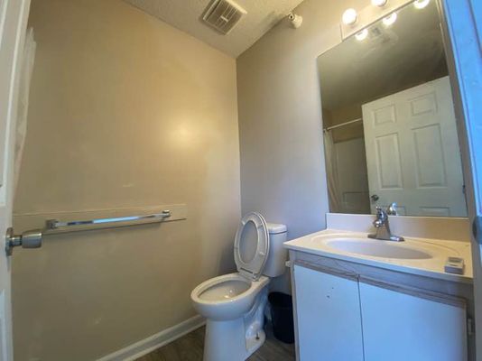 Carlton Ave, Raleigh, NC listing photo