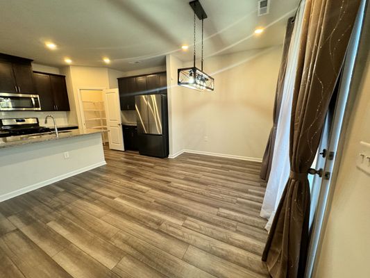 Bedrock Rd listing photo