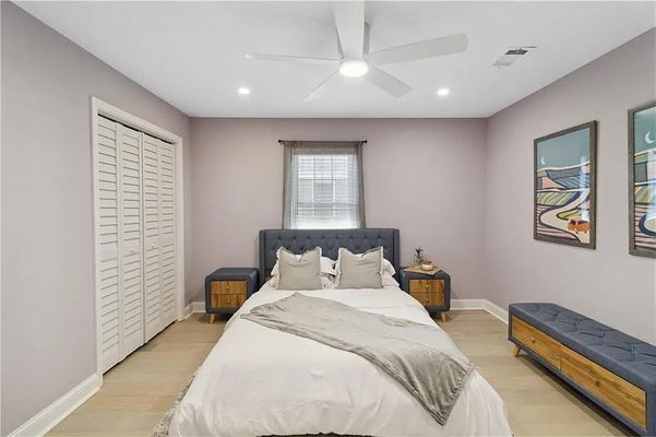 Glenwhite Dr listing photo