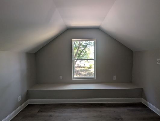 Hart St listing photo