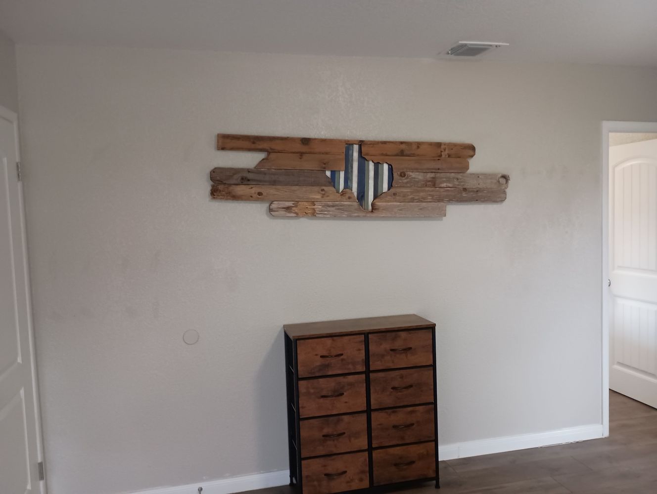 Co-living rooms at N PanAm Expy, San Antonio TX 78208 on Alcove