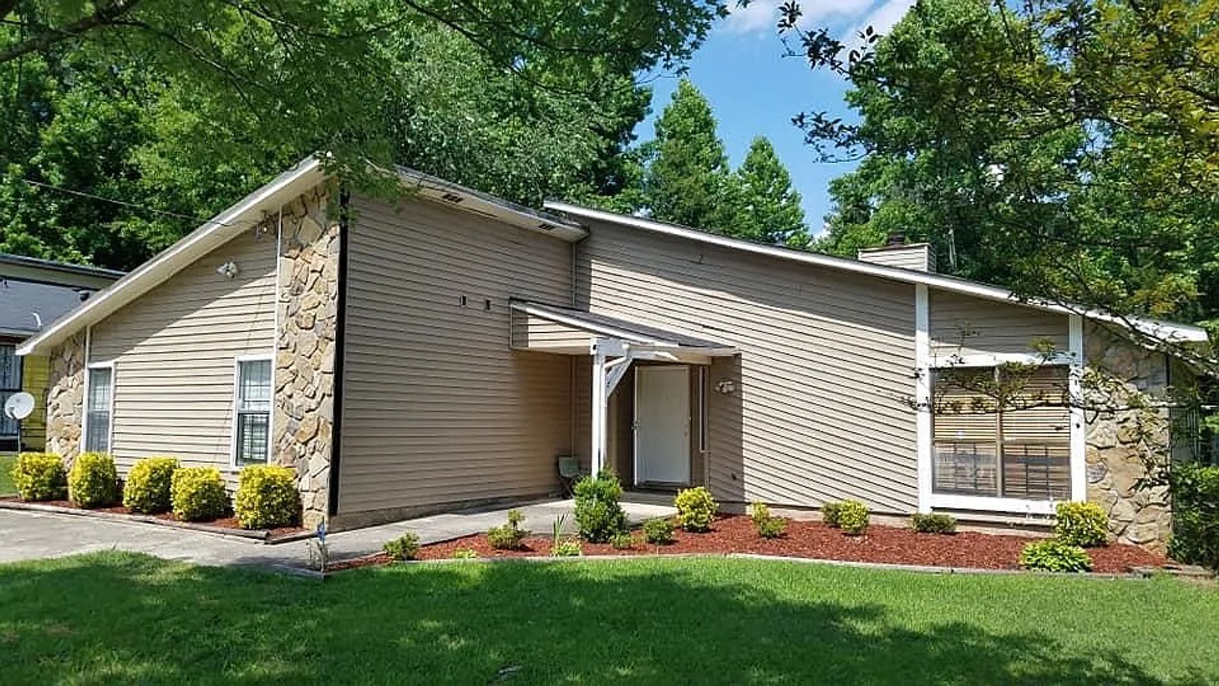 Beethoven Cir, Riverdale 30296 on Alcove