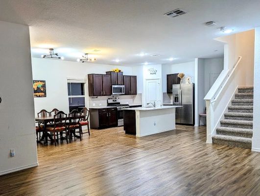 Bluewood Bend listing photo