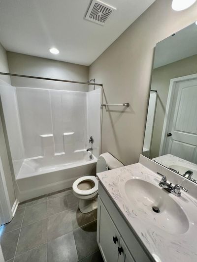 Slippery Elm Dr, Raleigh, NC listing photo