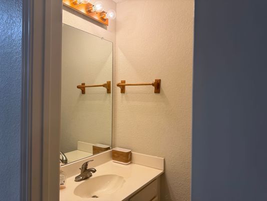 Bandera St listing photo