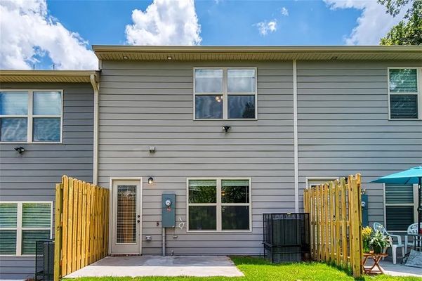 Bayrose Cir listing photo